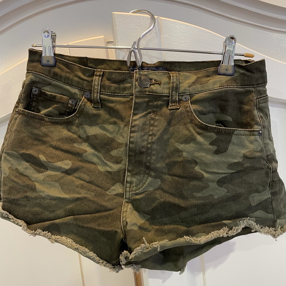 Aeropostale camo denim shorts
